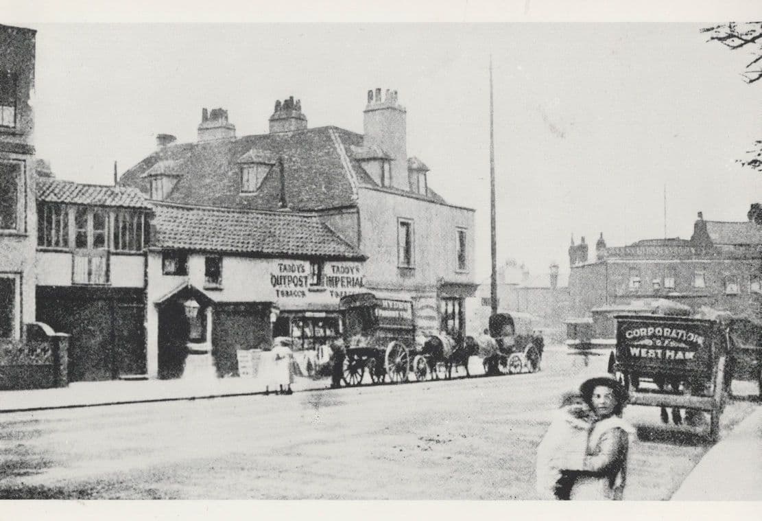 Plaistow Broadway West Ham Advertising Horse & Cart Essex Postcard