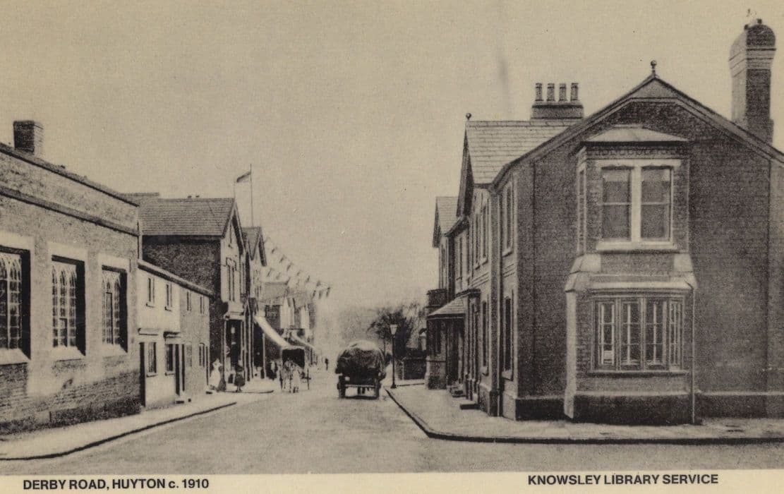 Police Station at Derby Road Hutton Essex Postcard