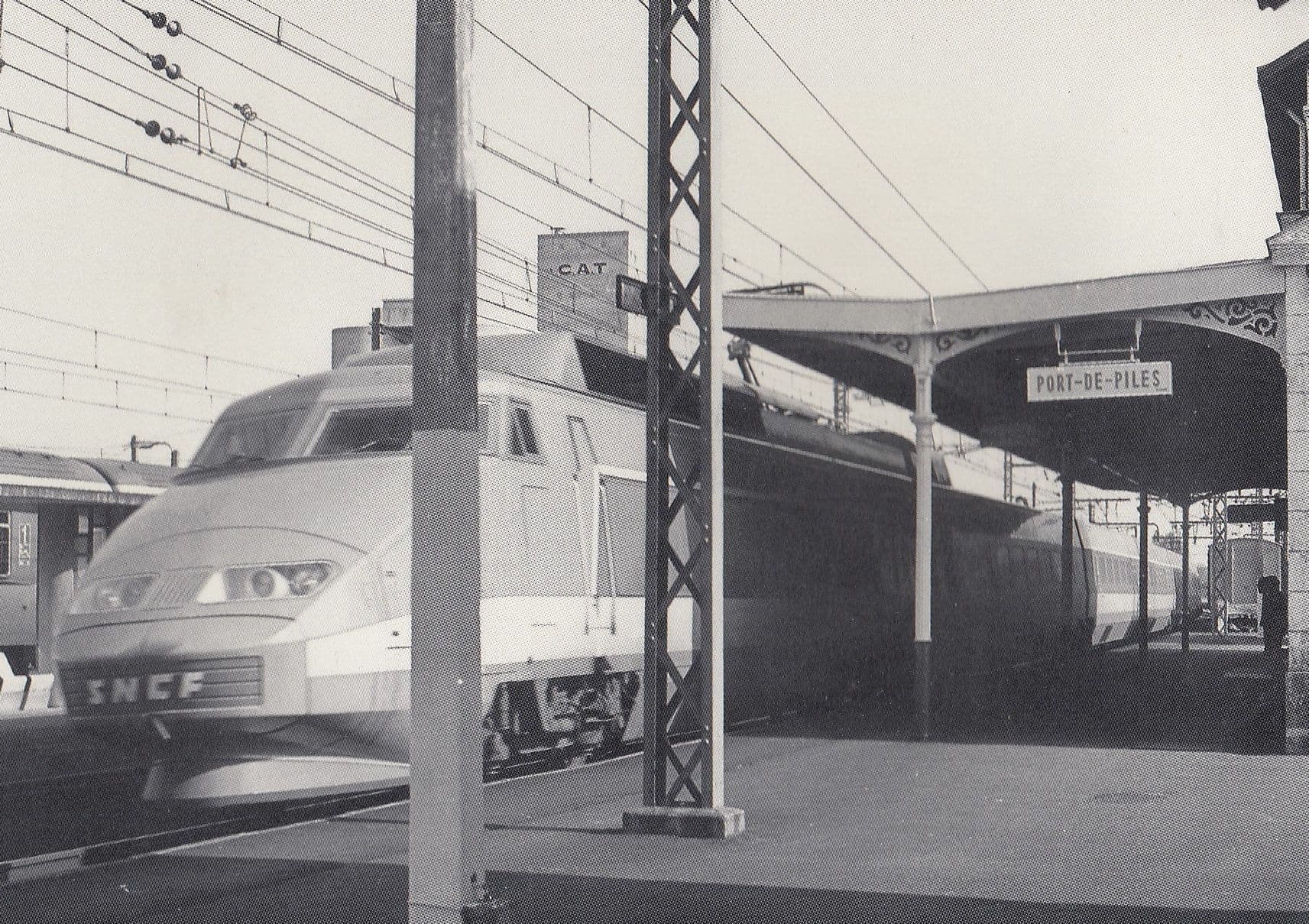 Port De Piles Station France Limited 1000 TGV Railway Postcard