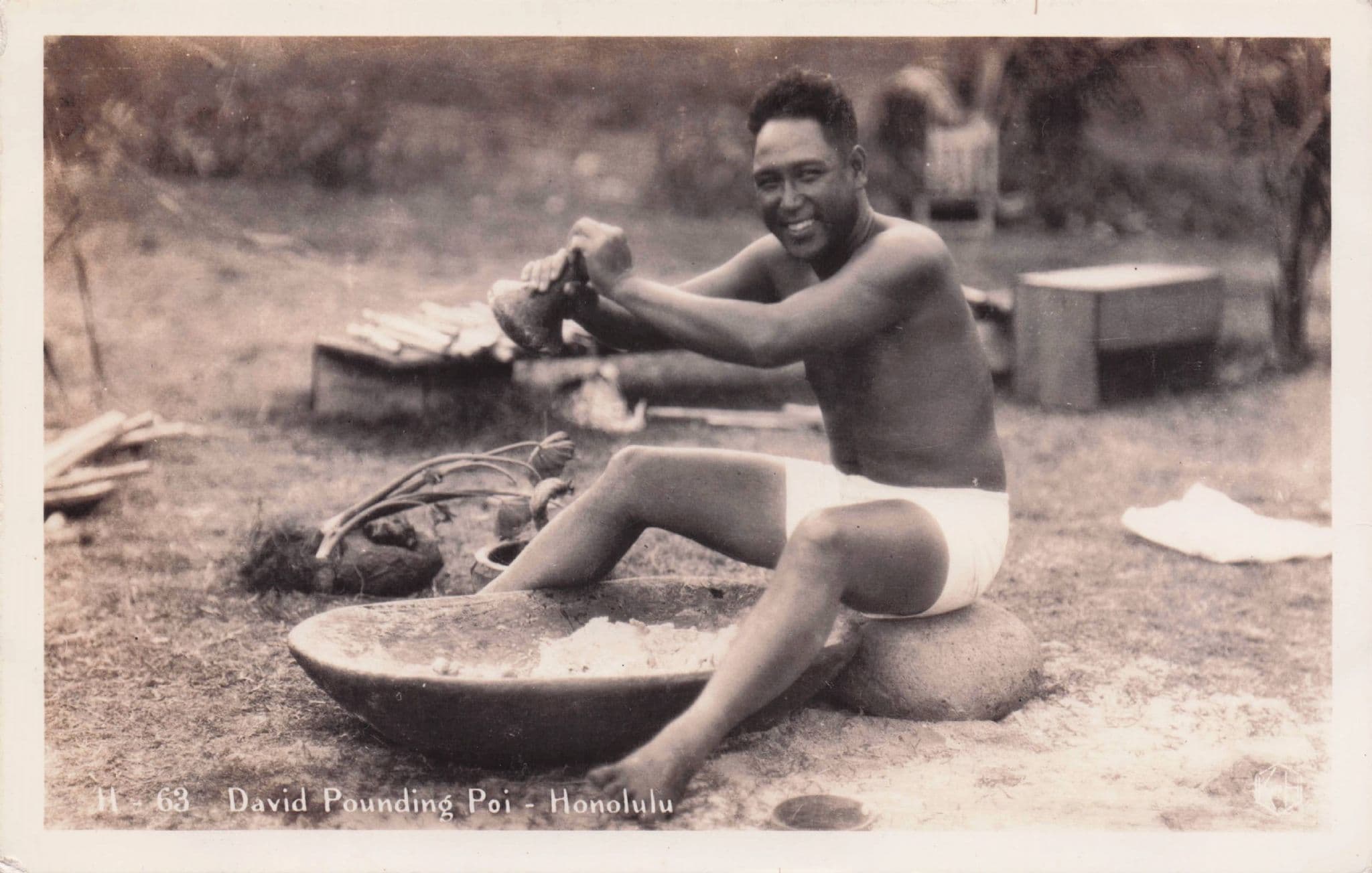 Pounding Taro to Make Poi Honolulu Hawaii USA Old RPC Postcard