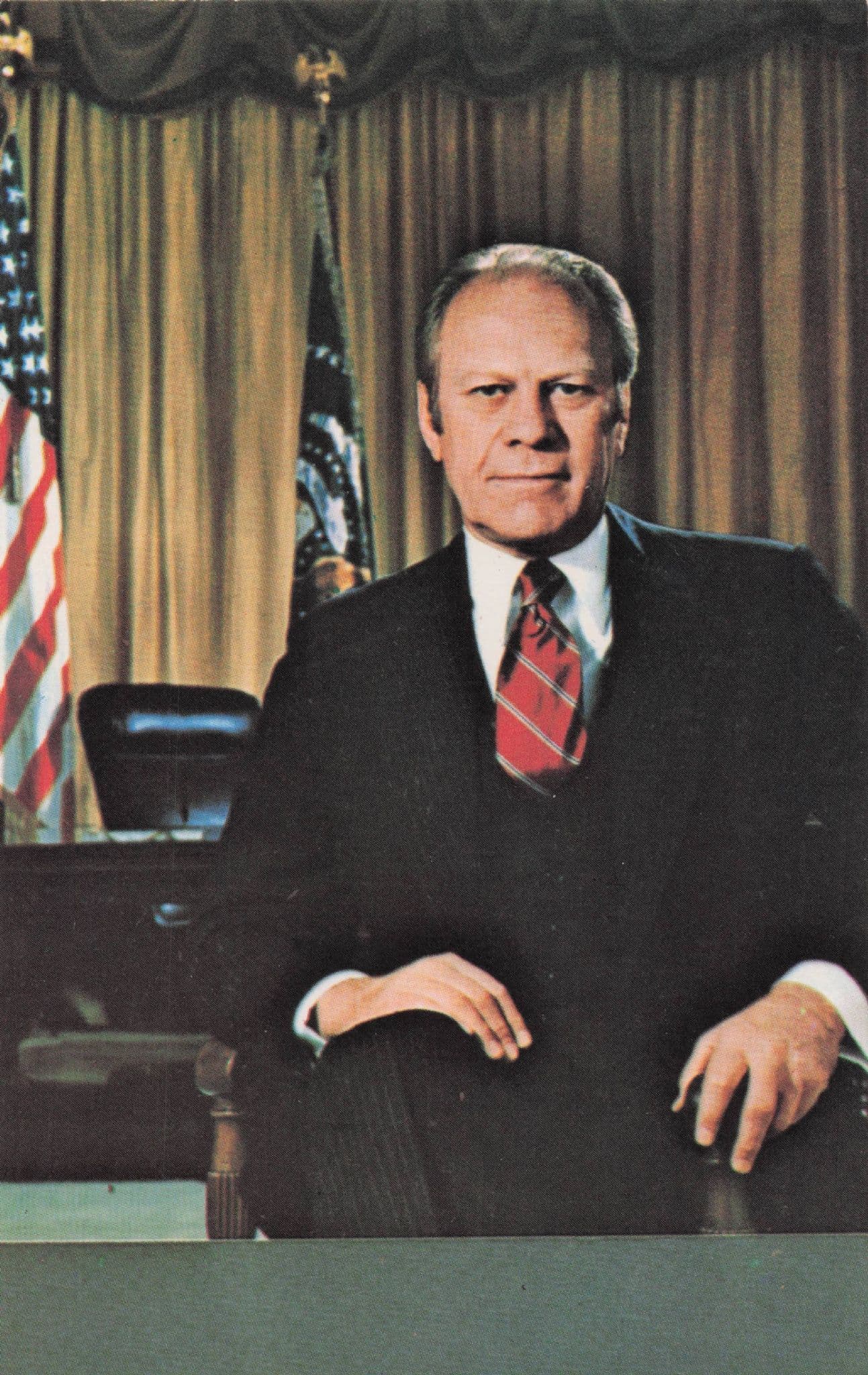 President George Ford USA At Oval Office Washington Postcard