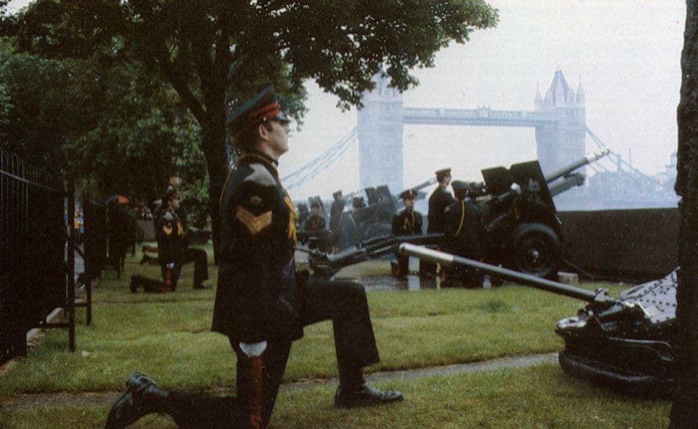 Prince William Birth Salute Of Guns Royal Family Postcard
