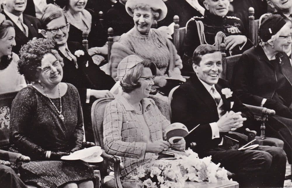 Princess Beatrix En De Heer Claus Von Amsberg RPC Postcard
