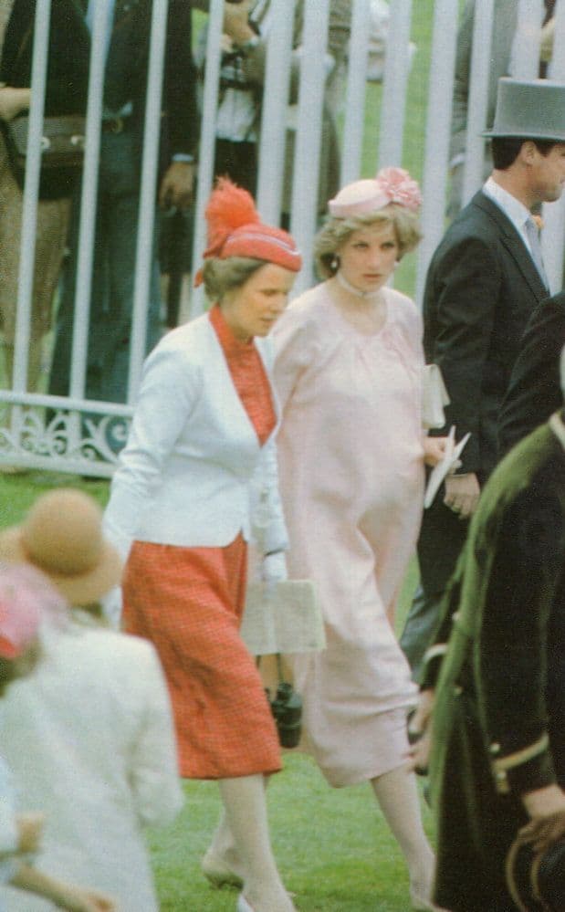 Princess Diana at Royal Ascot Horse Races Racing 1982 Postcard