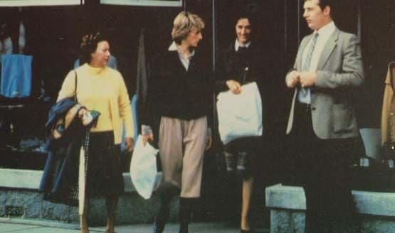 Princess Diana Shopping At Balmoral Department Store Precinct Royal Postcard