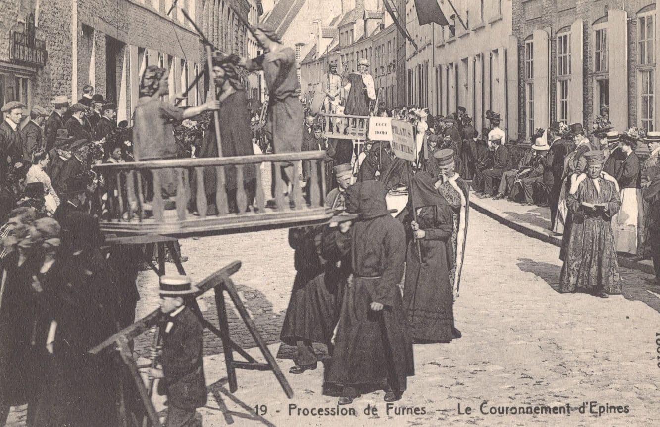 Procession De Furnes Le Couronnement D'Epines Belgium Old Postcard