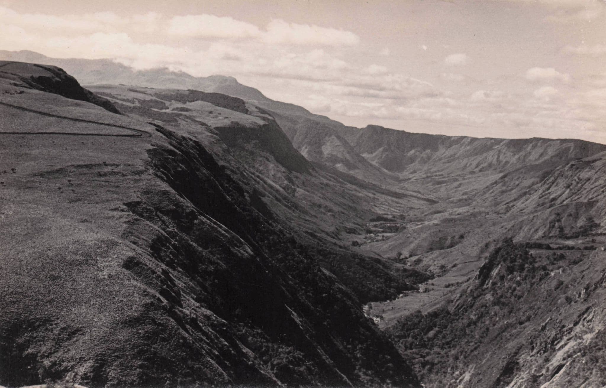 Pungwe Gorge Southern Rhodesia Africa Old Real Photo Postcard