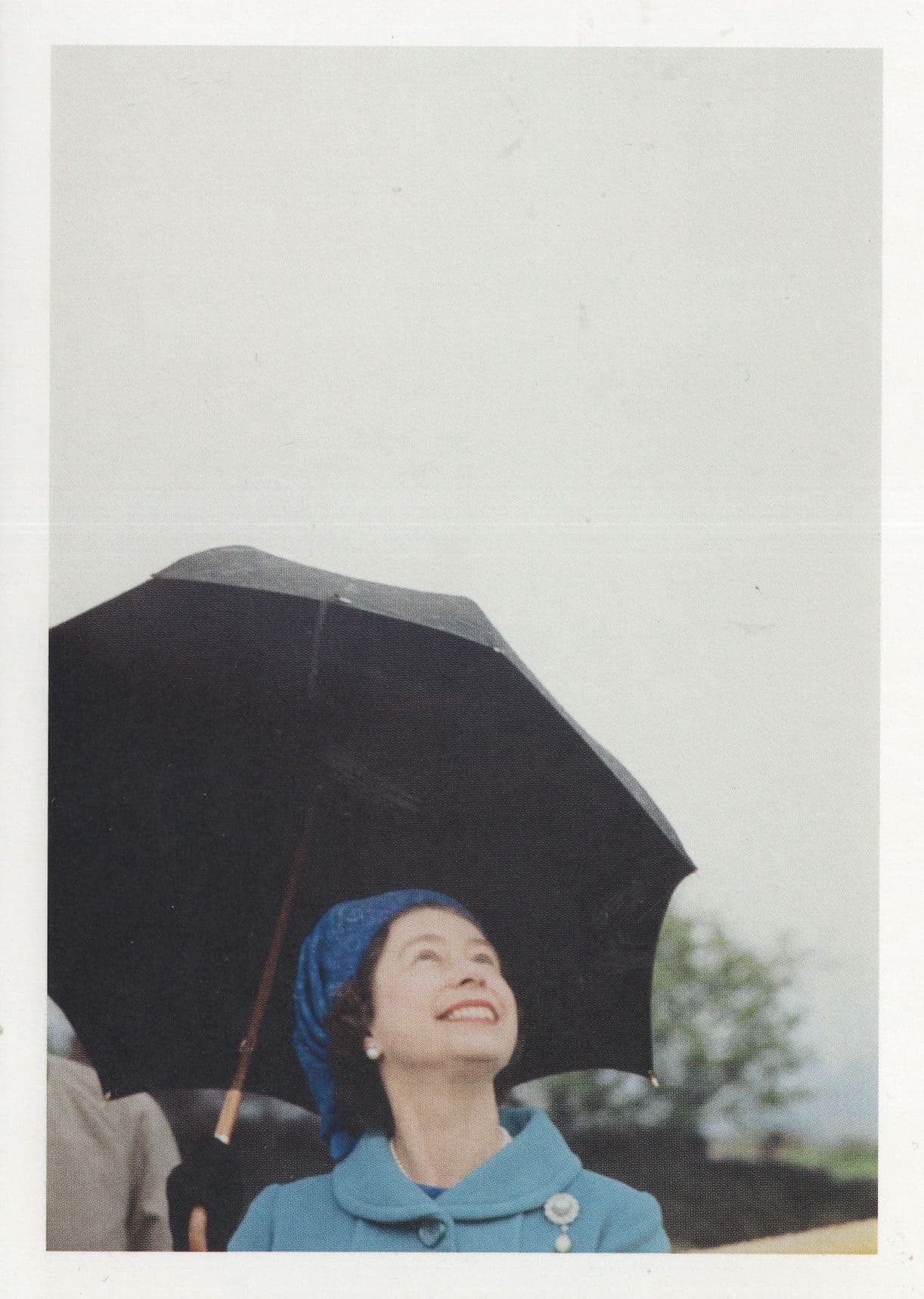 Queen Elizabeth II In Thunderstorm 1968 Award Gallery Photo Postcard
