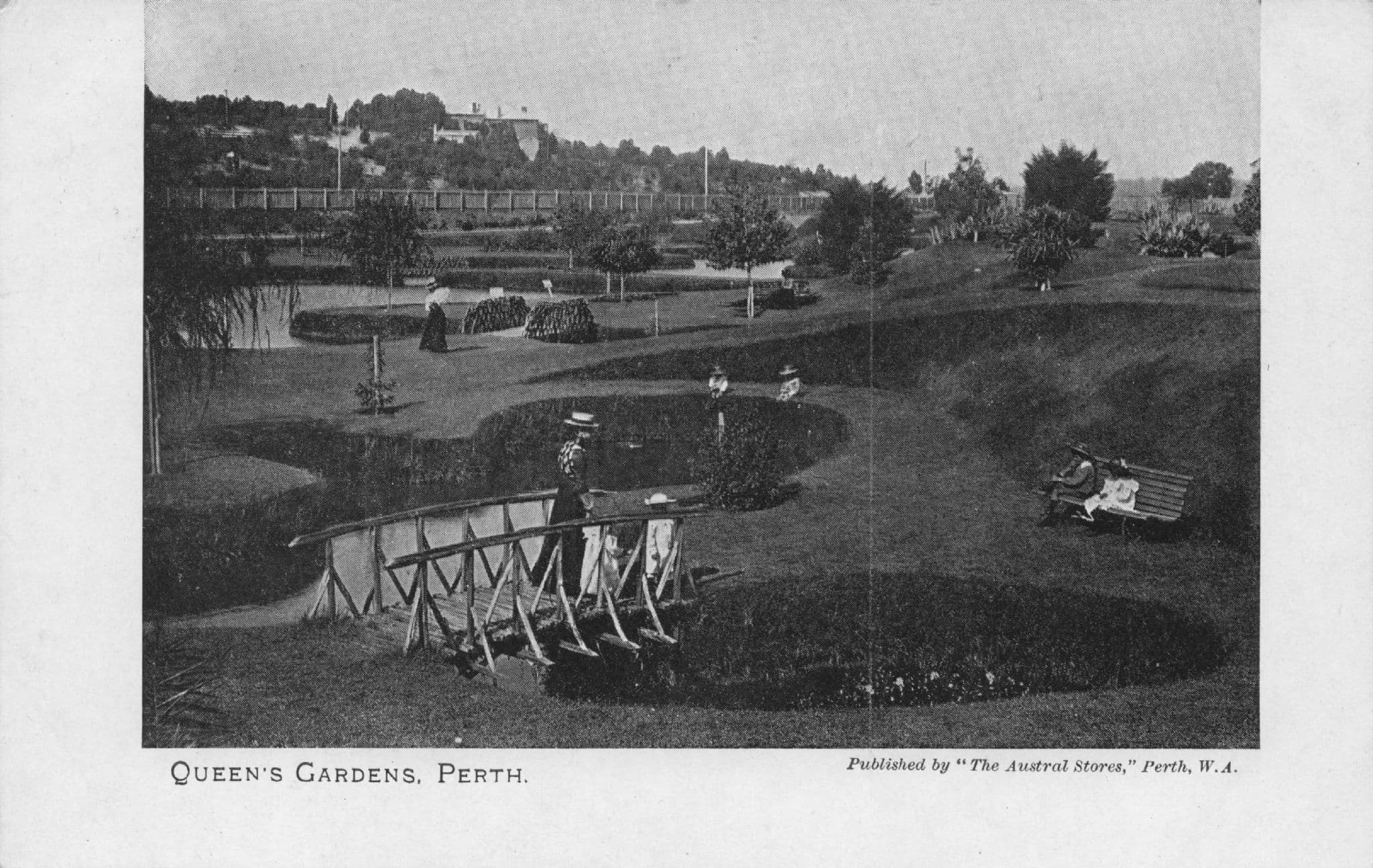 Queens Gardens Perth Children Crossing Bridge Australian Old Postcard