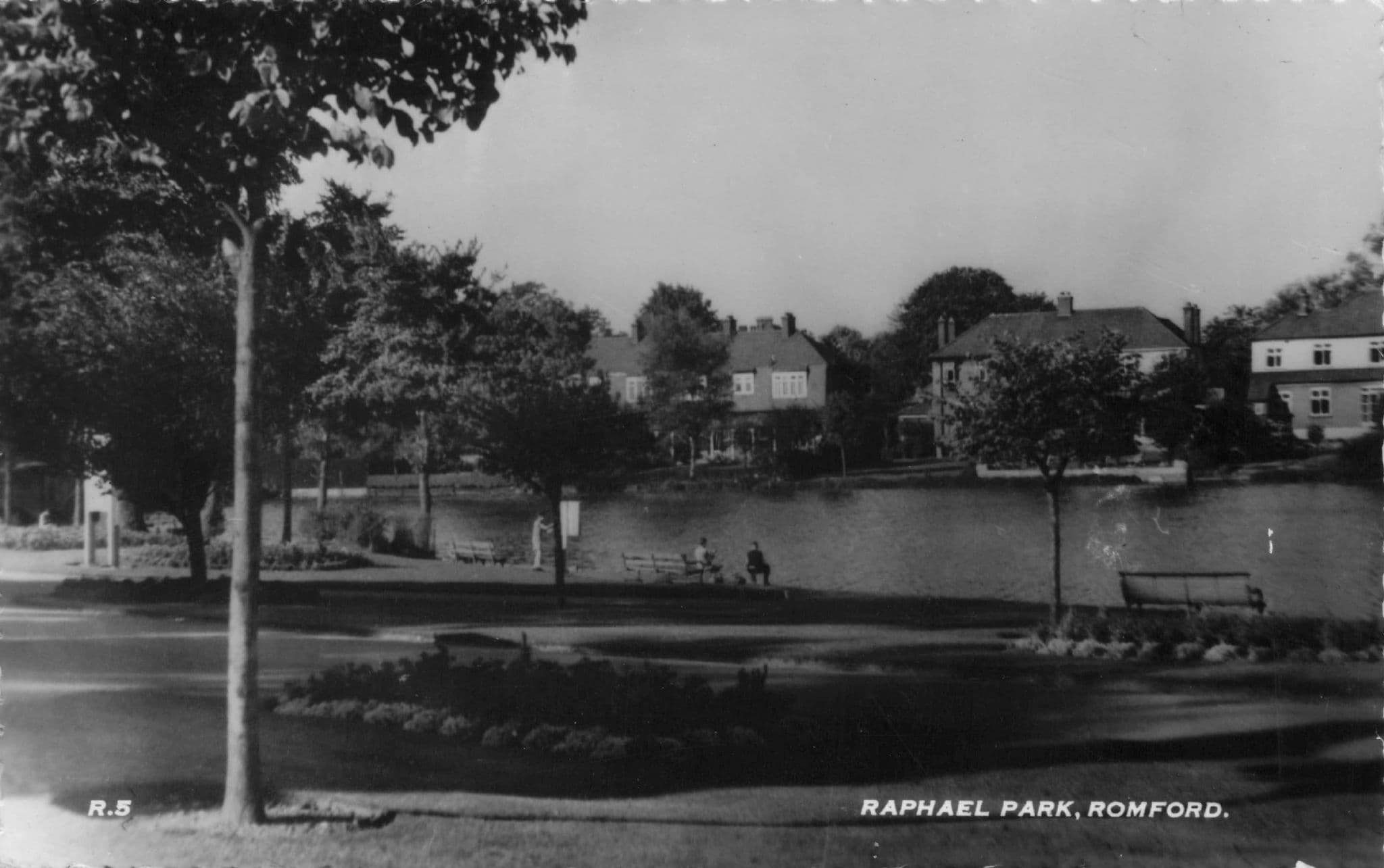 Raphael Park Romford Essex Vintage Ilford Real Photo Postcard