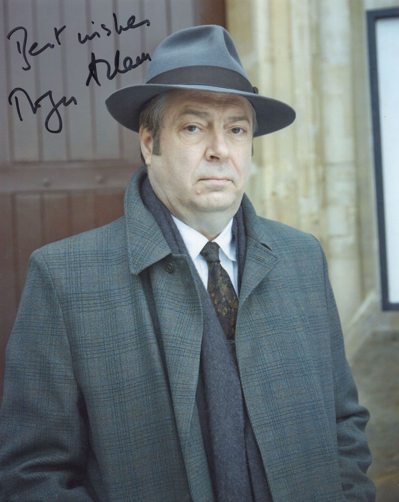 Roger Allam Endeavour 10x8 Hand Signed Photo