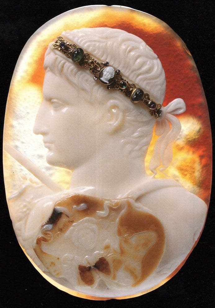 Roman Emperor Augustus Cameo Gold Diadem Museum Exhibit Postcard