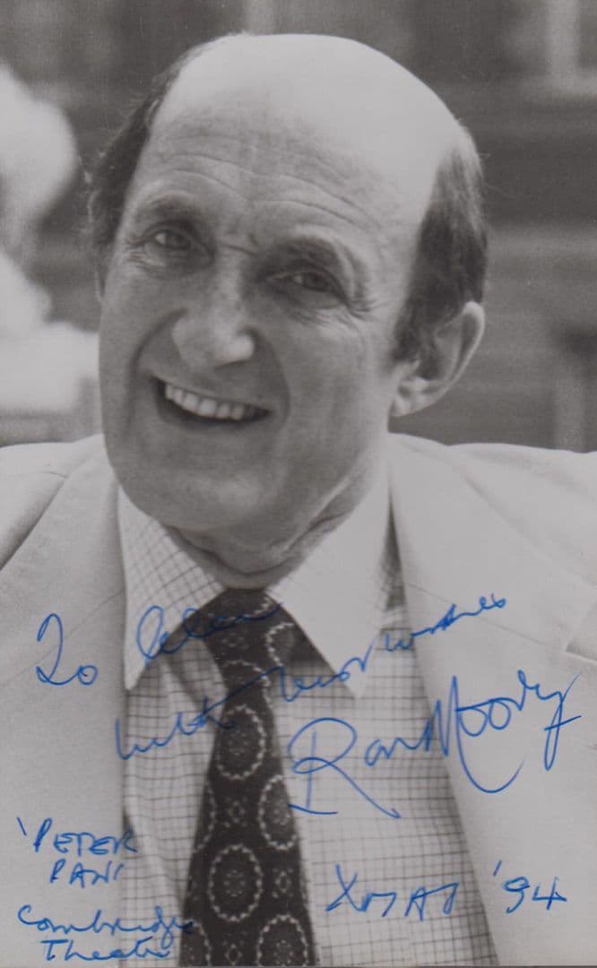 Ron Moody Of Oliver Musical at Peter Pan Pantomime 1994 Hand Signed Photo