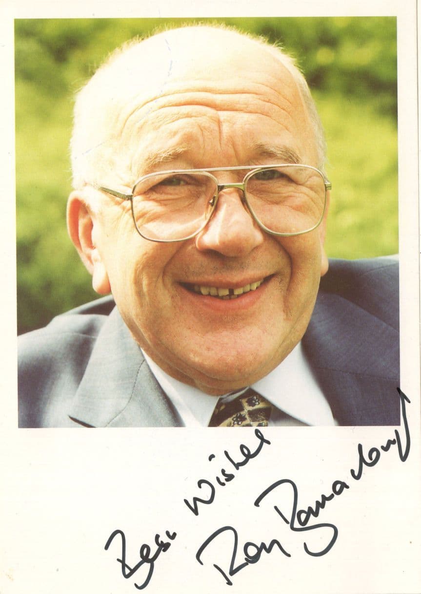 Roy Barraclough Coronation Street Hand Signed Cast Card Photo