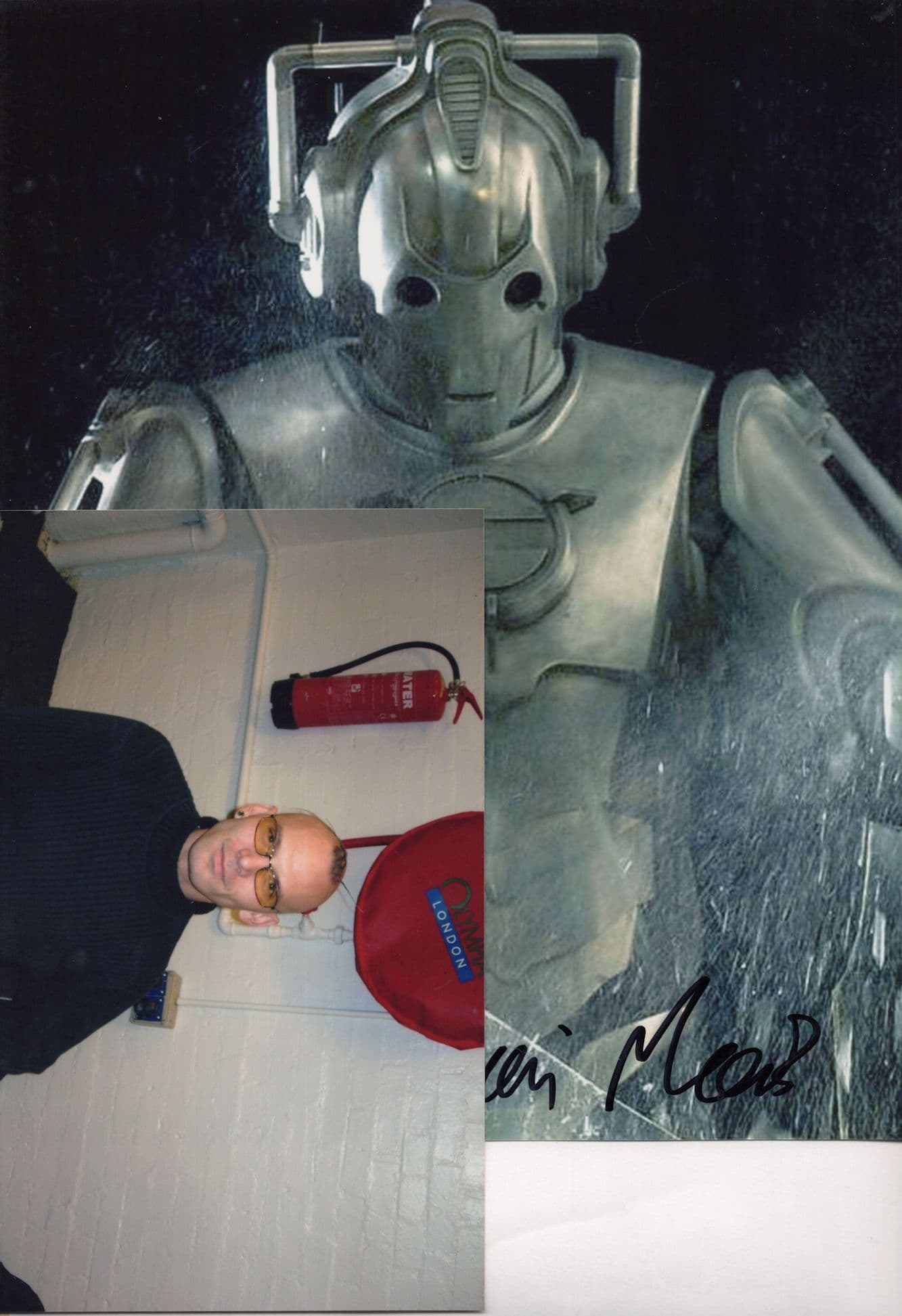 Ruari Mears Dr Who & The Cybermen 10x8 Hand Signed & COA 2x Photo s