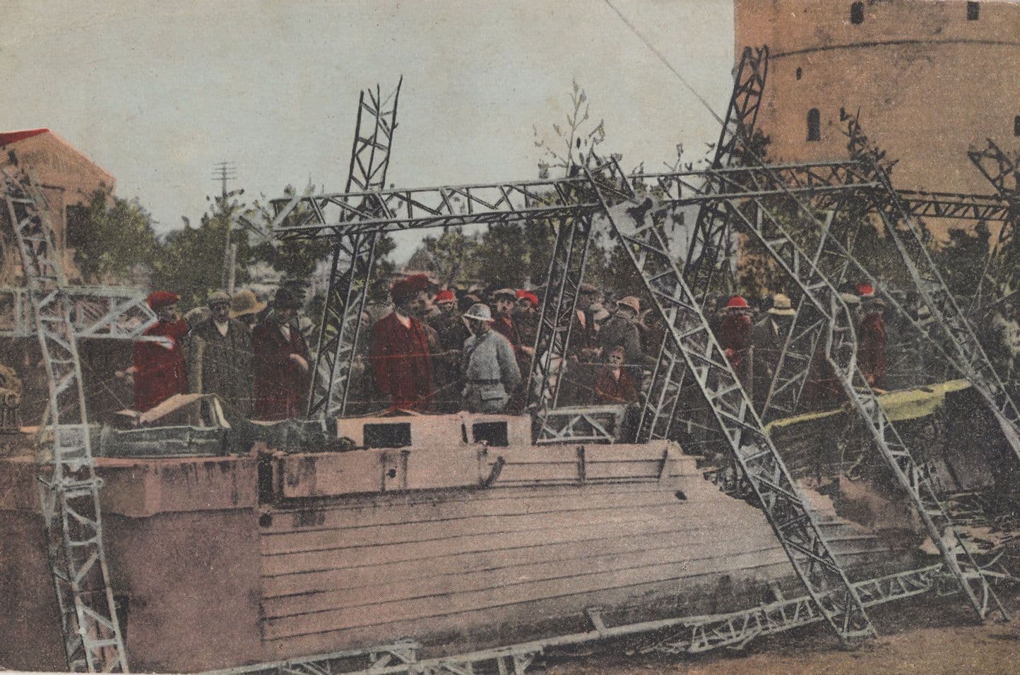 Salonique The Small Boat Of The Zeppelin LZ55 Military Airship Postcard