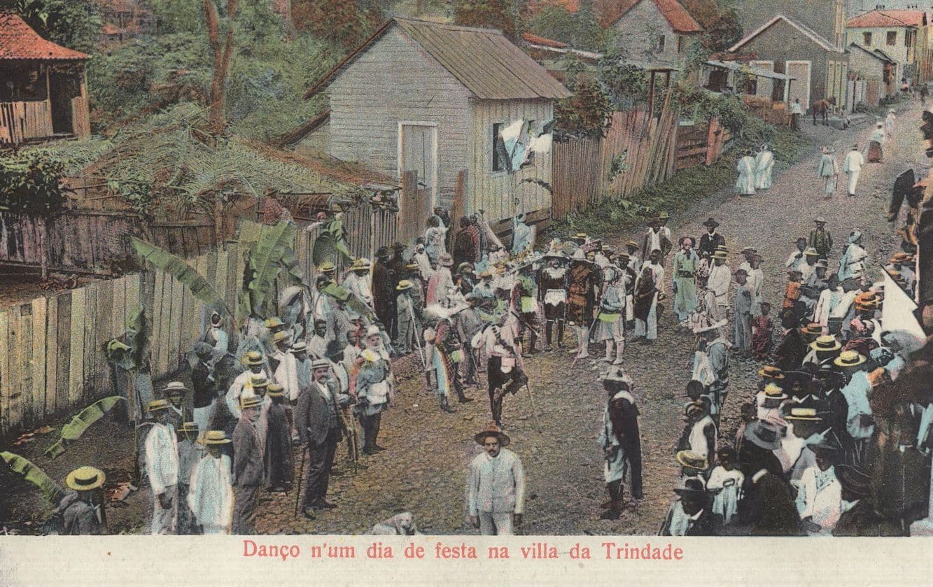 Sao Thome Tome Uma Procissao na Vila De Trindade Old Africa Postcard