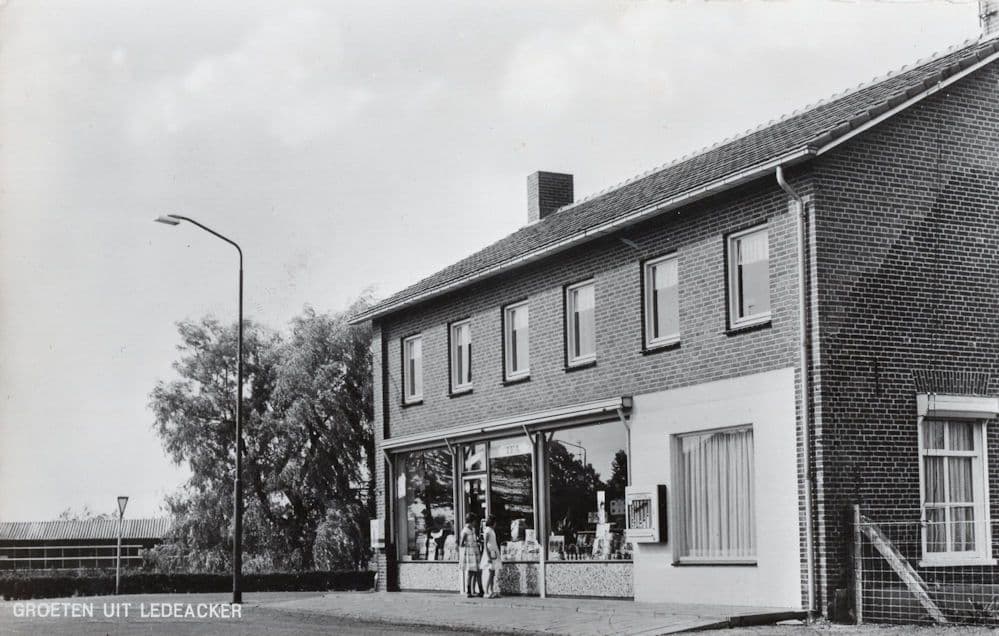 Sexy Ladies at Groeten Ledeacker Shop Holland RPC Postcard
