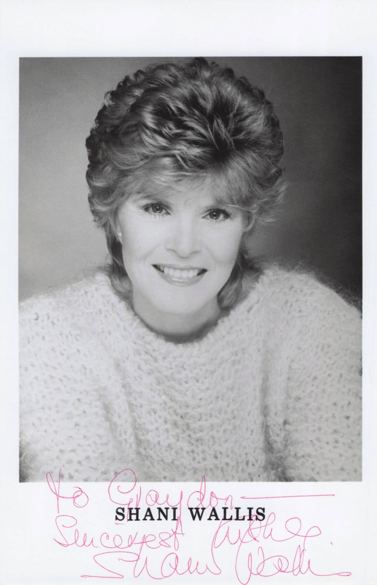 Shani Wallis Oliver 1968 Film Large Hand Signed Photo