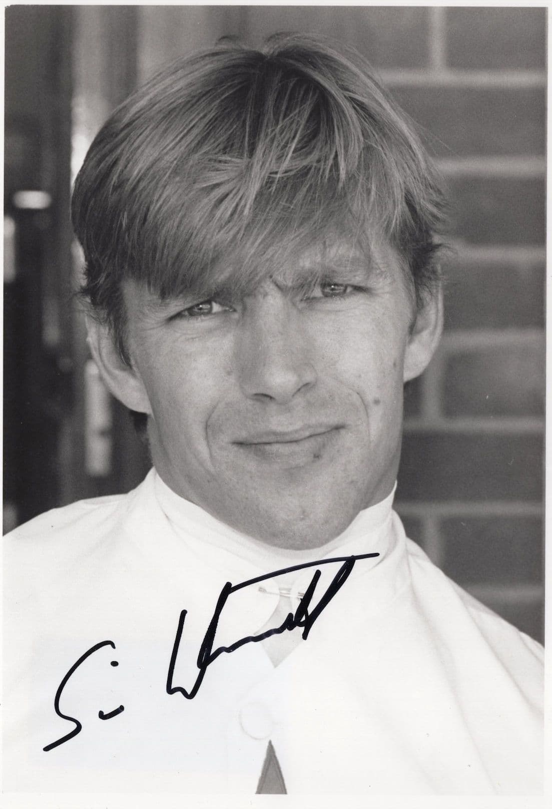 Simon Whitworth Horse Racing Race Jockey 7x5 Large Hand Signed Photo