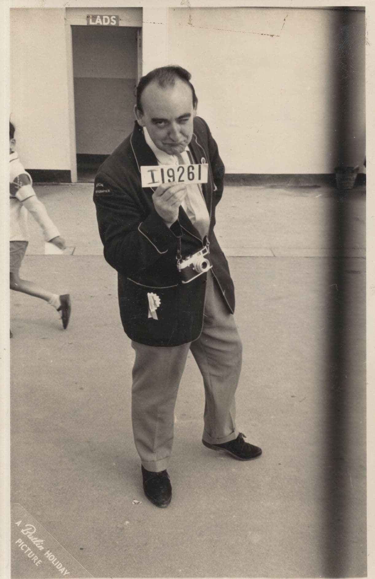 Smug Butlins Holiday Camp Photographer Camera Man Old Photo