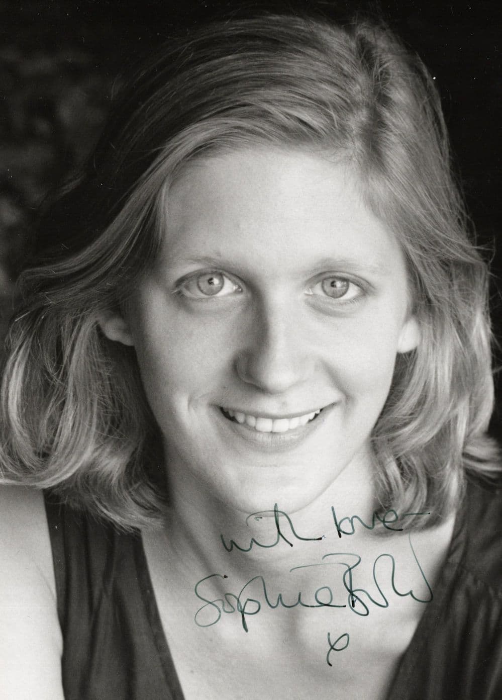Sophie Bold Aliens In The Family Large Hand Signed Photo