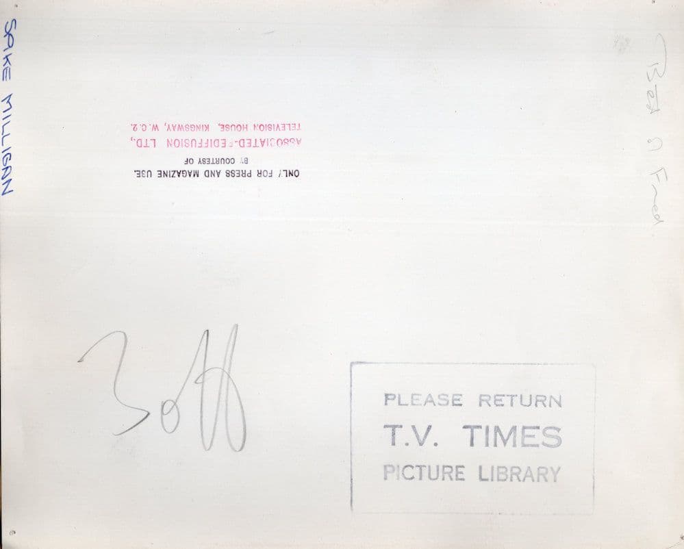 Spike Milligan Washing Line Peg On Nose Giant Old Press Photo
