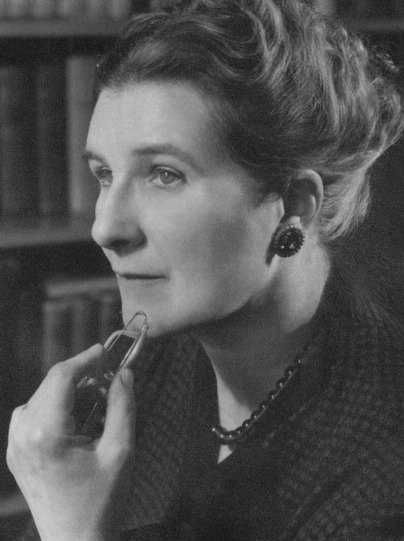 Stella Gibbons Cold Comfort Farm Book Author Stunning Portrait Postcard