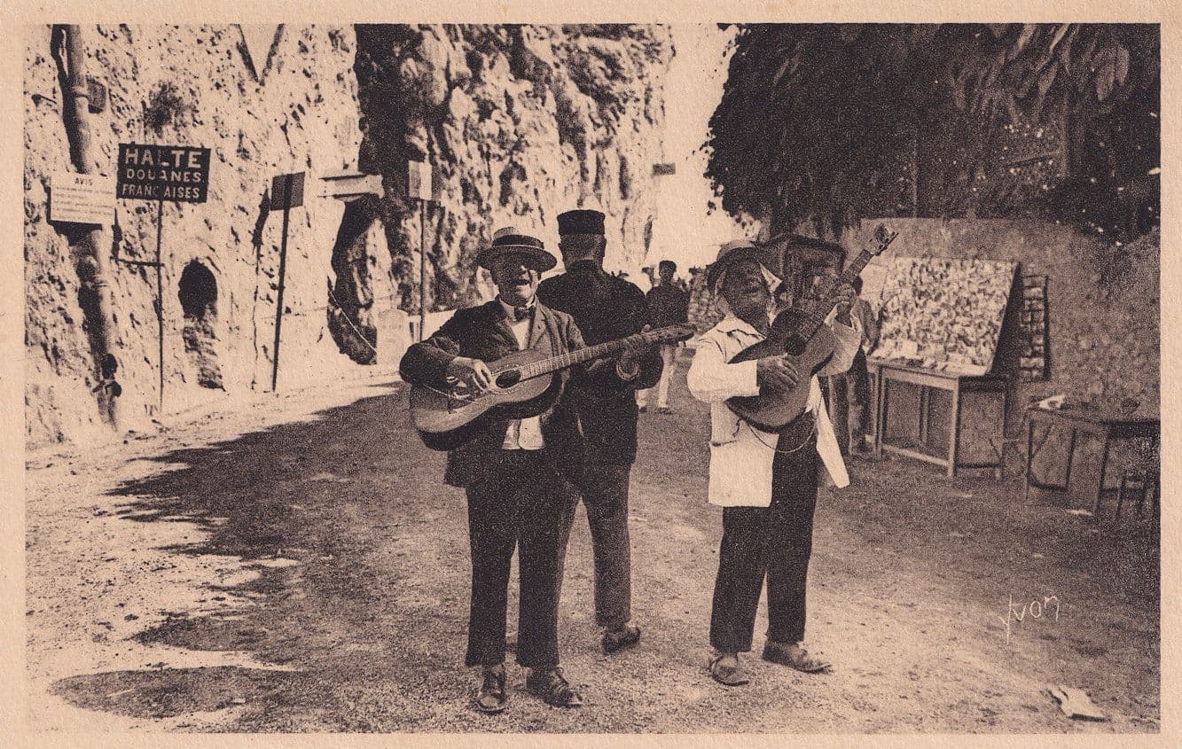 Street Musicians at Cote D'Azur Alpes Pont Saint Louie Old French Postcard