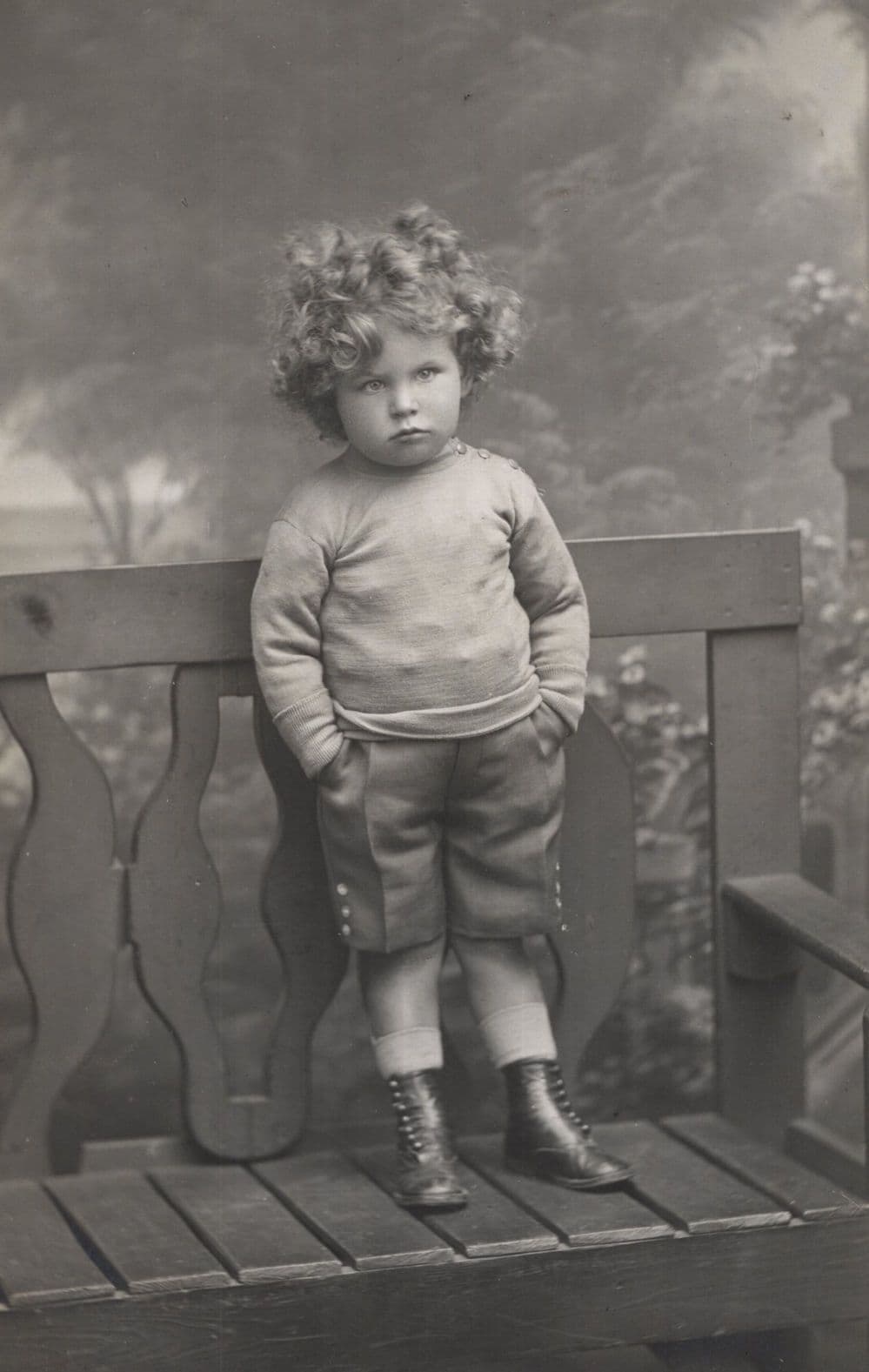 Stroppy Southampton Child Standing On Garden Seat Antique Postcard