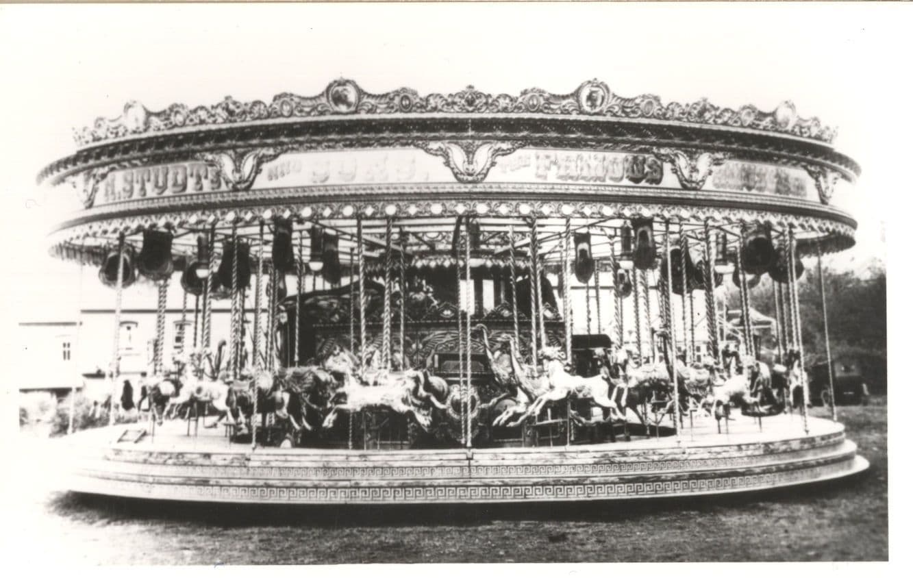 Studts Roundabout Fair Carousel Old Vintage Photo