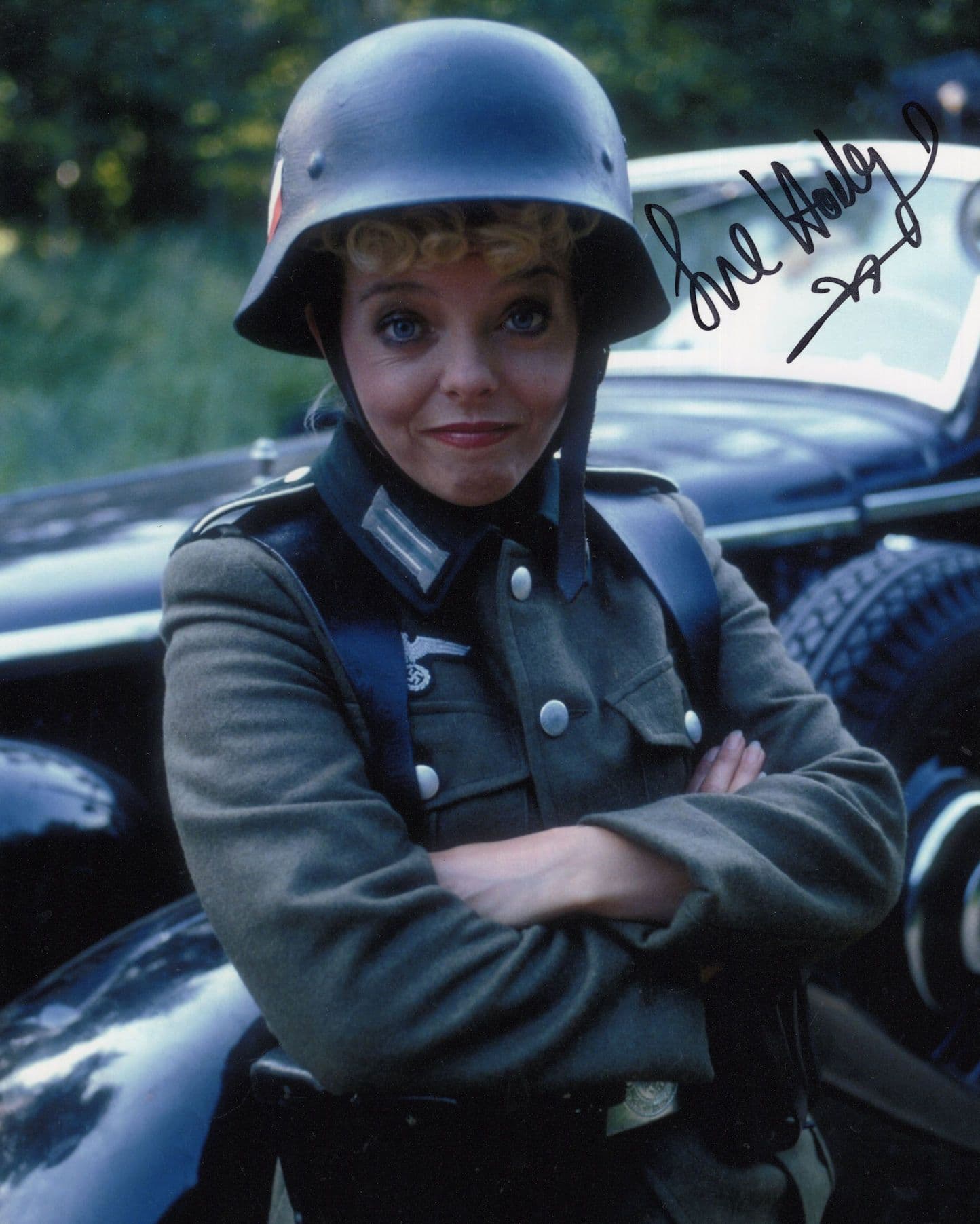 Sue Hodge as Mimi Labonq Allo Allo 10x8 Stunning Hand Signed Photo