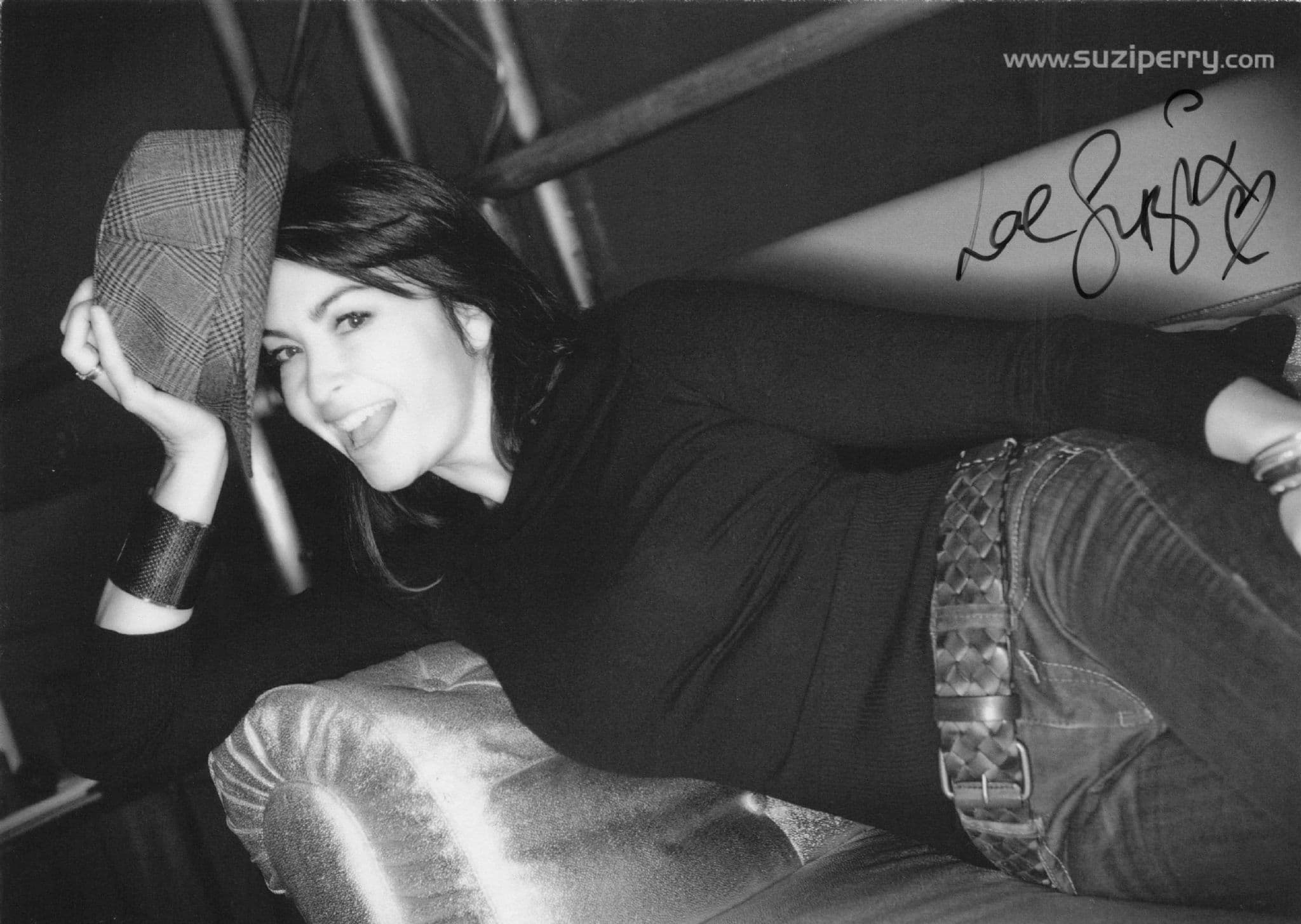 Suzi Perry The Gadget TV Show Sexy Hand Signed Official Cast Card Photo