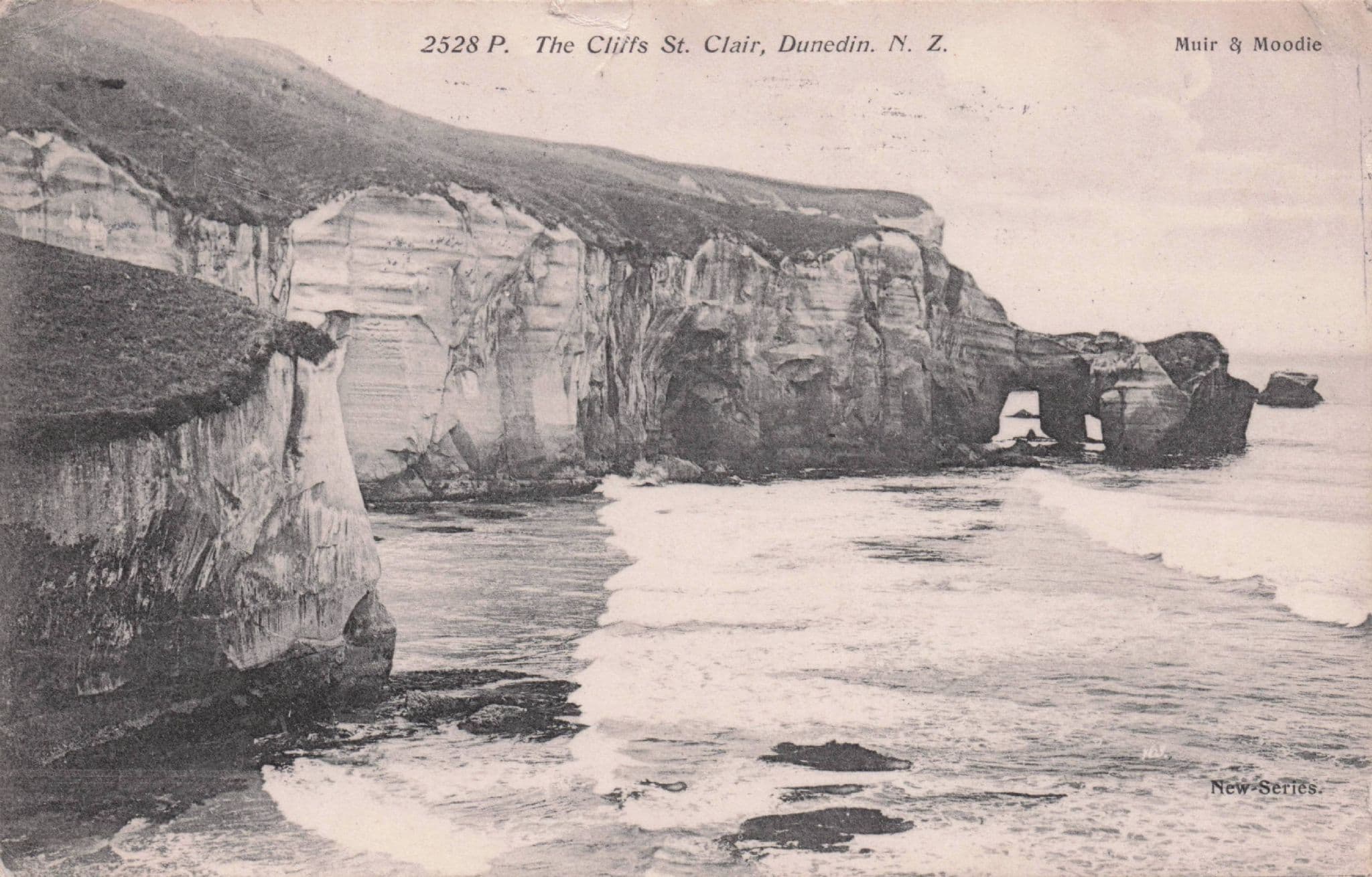 The Cliffs St Clair Dunedin New Zealand Old Postcard