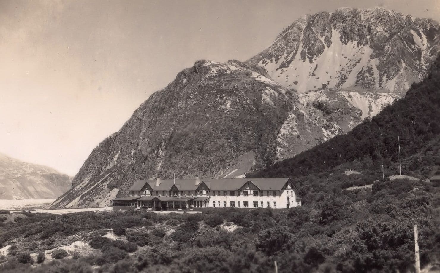 The Hermitage Mount Cook Plain Back Vintage Photo Postcard