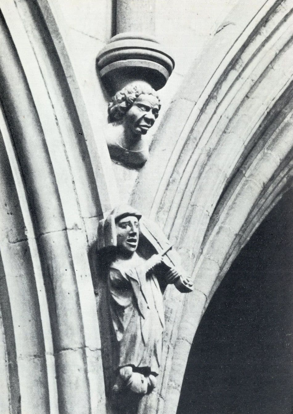 The Music Critic Carving Sculpture Minster Beverley Humberside Postcard