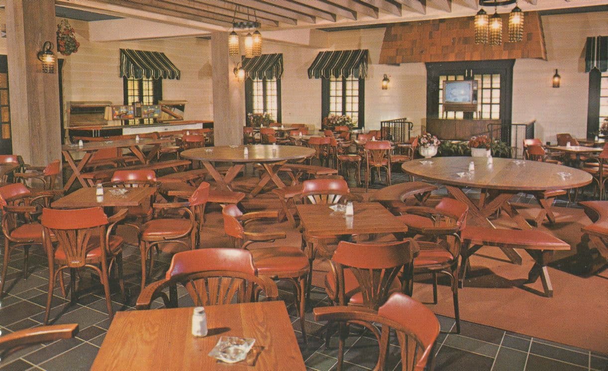 The Terrace Room Erie Beach Hotel Port Dover Canada Postcard
