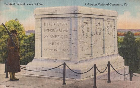 Tomb Of The Unknown Soldier Arlington National USA Military Cemetary Postcard