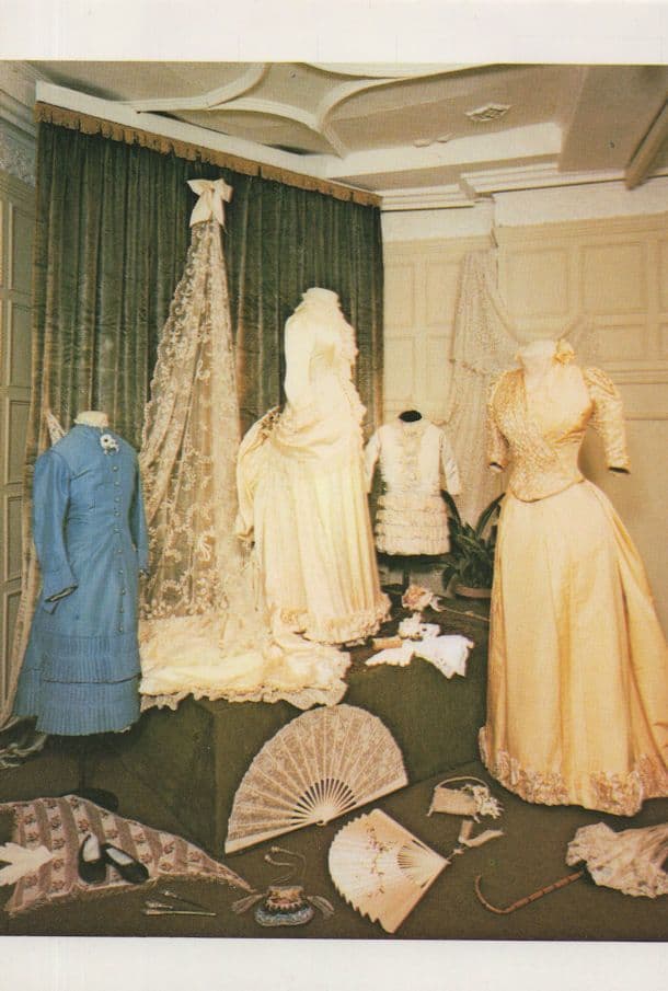 Totnes Devon Period Fancy Dress Costume Shop Elizabethan Postcard