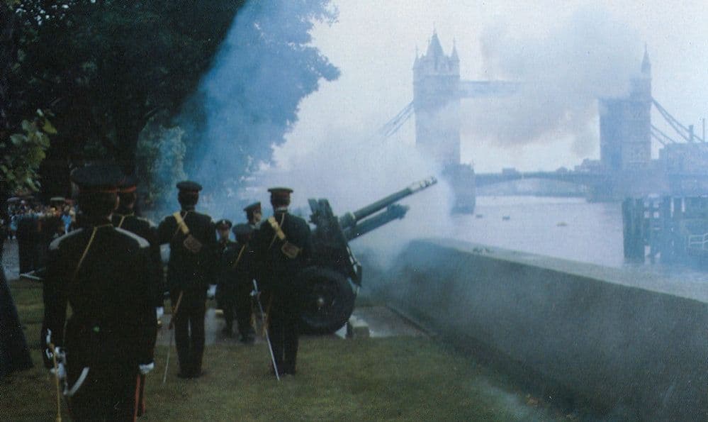 Tower Bridge 1982 Military Gun Salute Royal Family Postcard
