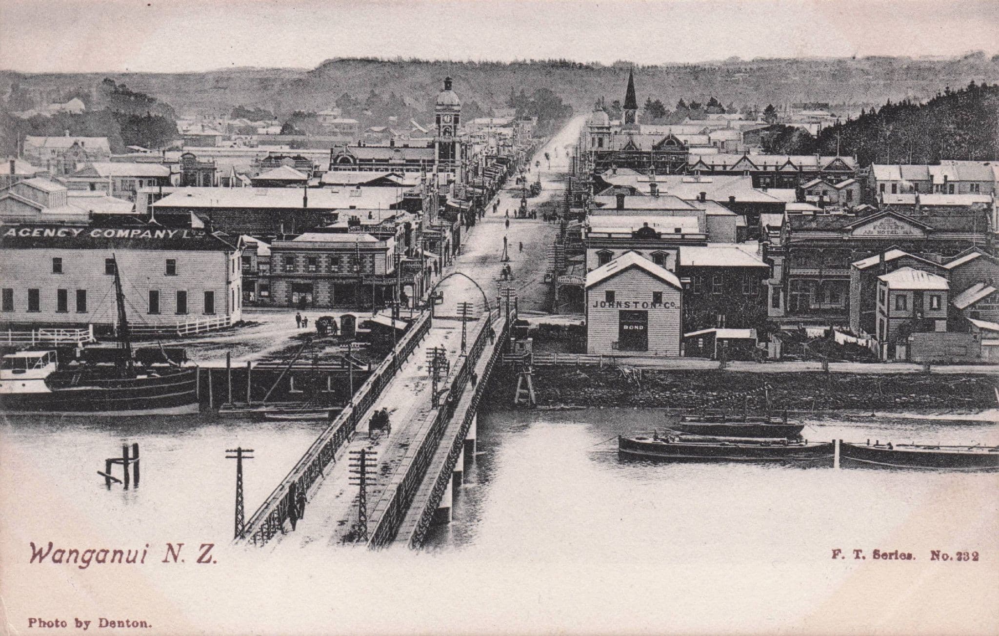 Transport Ships At Wanganui Bridge New Zealand Old Postcard