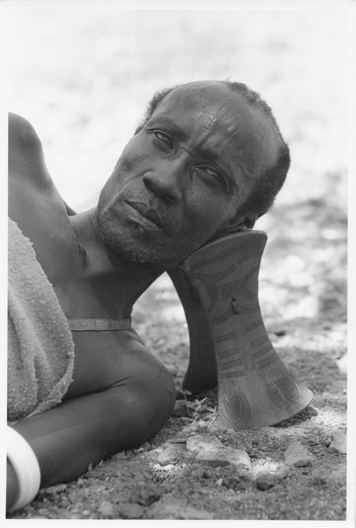 Turkana Man Resting On Neckstool Clay Hairstyle Large 9x7 Kenya African Press Photo