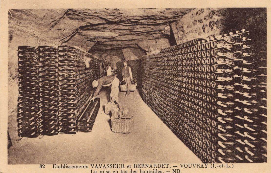 Vavasseur et Bernadet Vouvay Old French Postcard