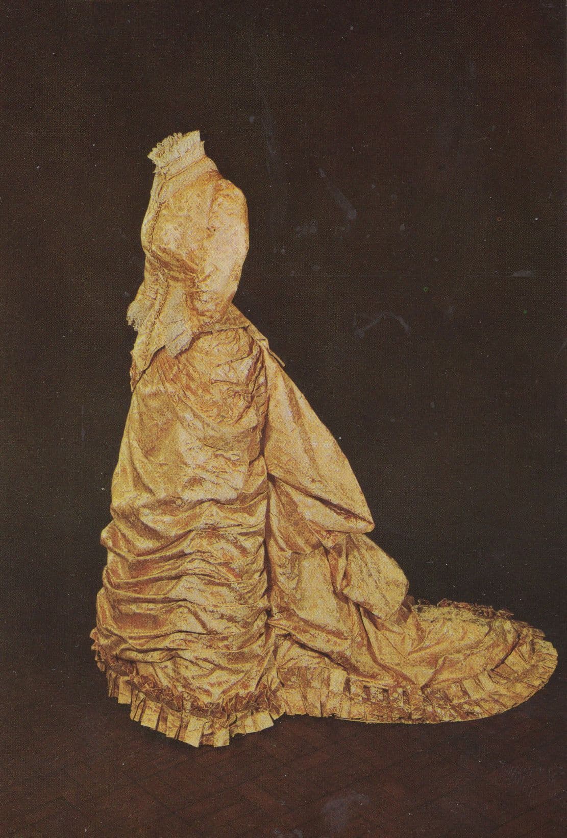 Victorian Silk Wedding Dress Kings Lynn Norfolk Museum Postcard