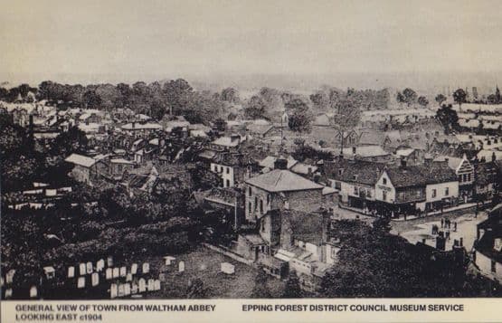 Victory WW2 Parade at London Military Canon On Float Original Genuine Photo