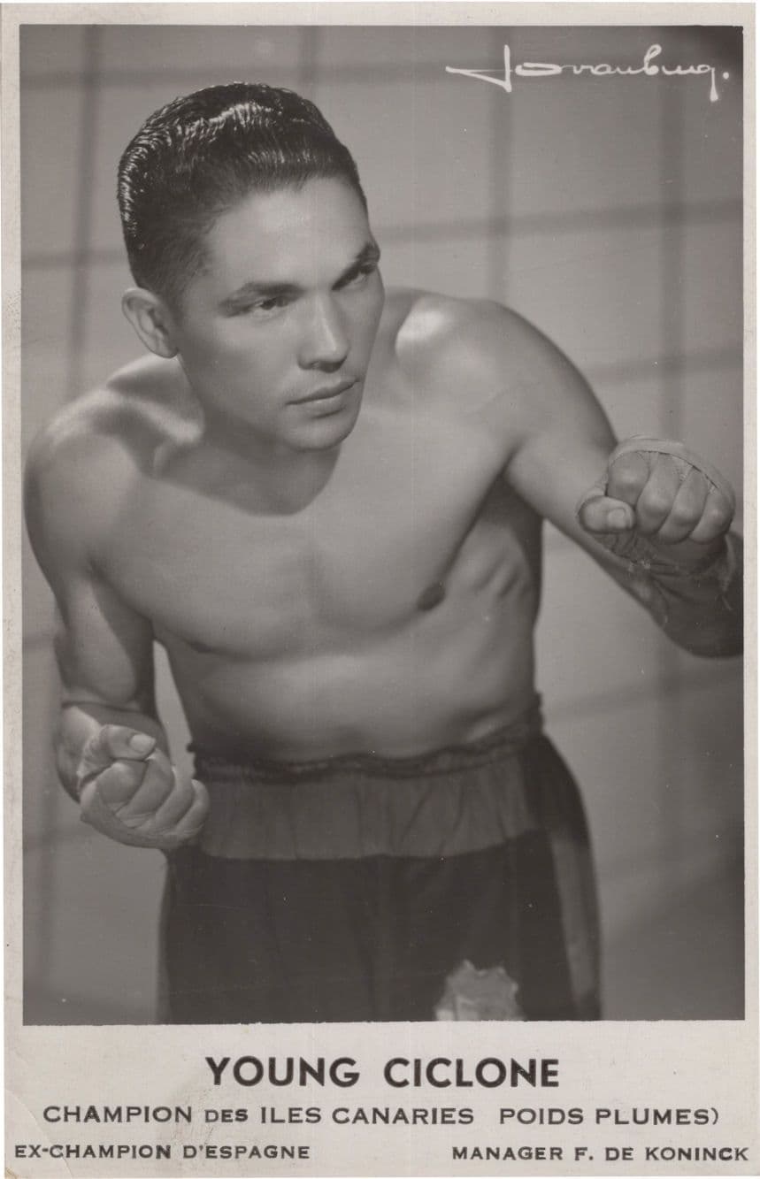 Young Ciclone Spanish 1940s Featherweight Boxing Champion Postcard