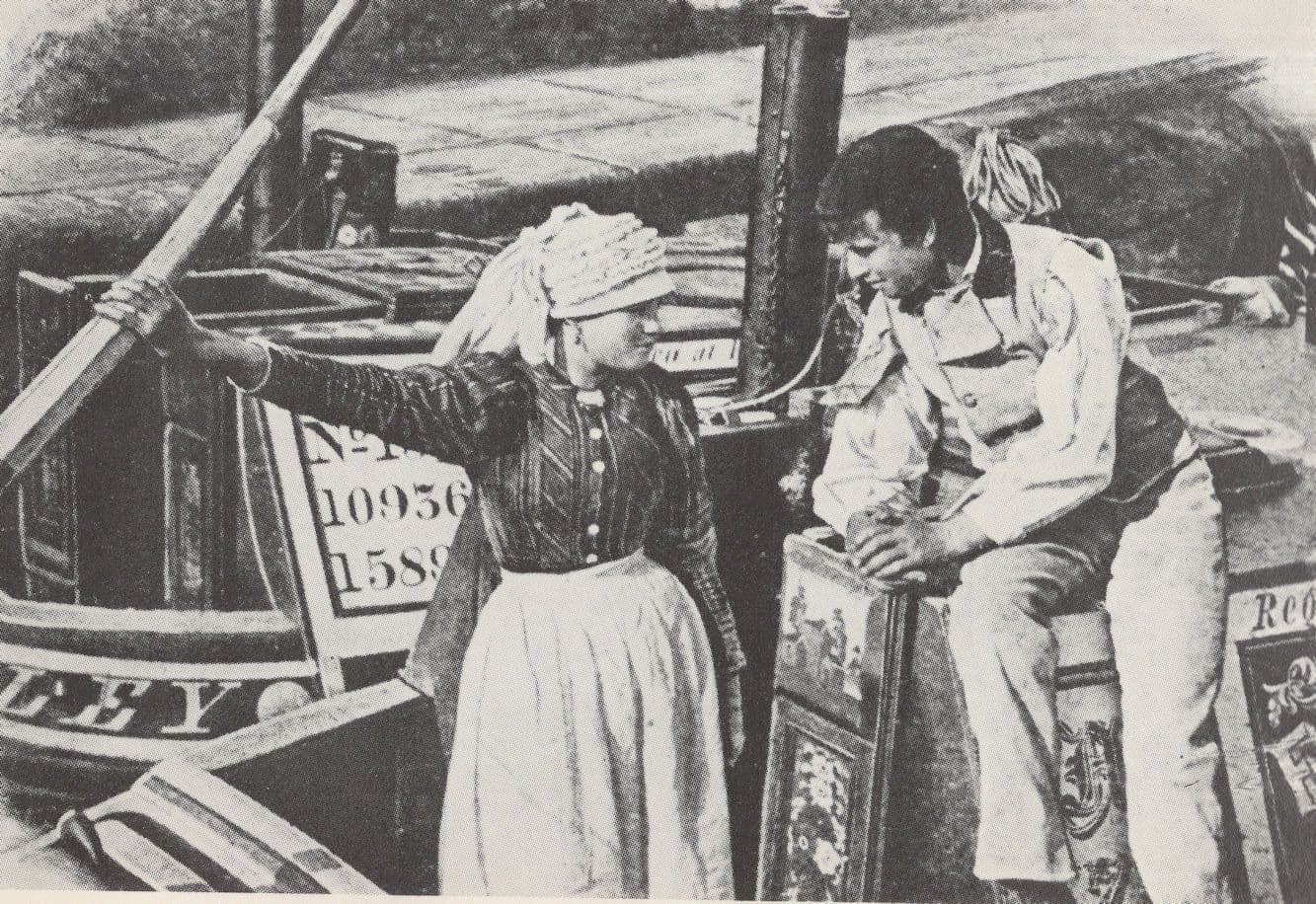 Young Lovers on Morton & Clayton Horse Boat Regents Canal 1902 Canal Postcard