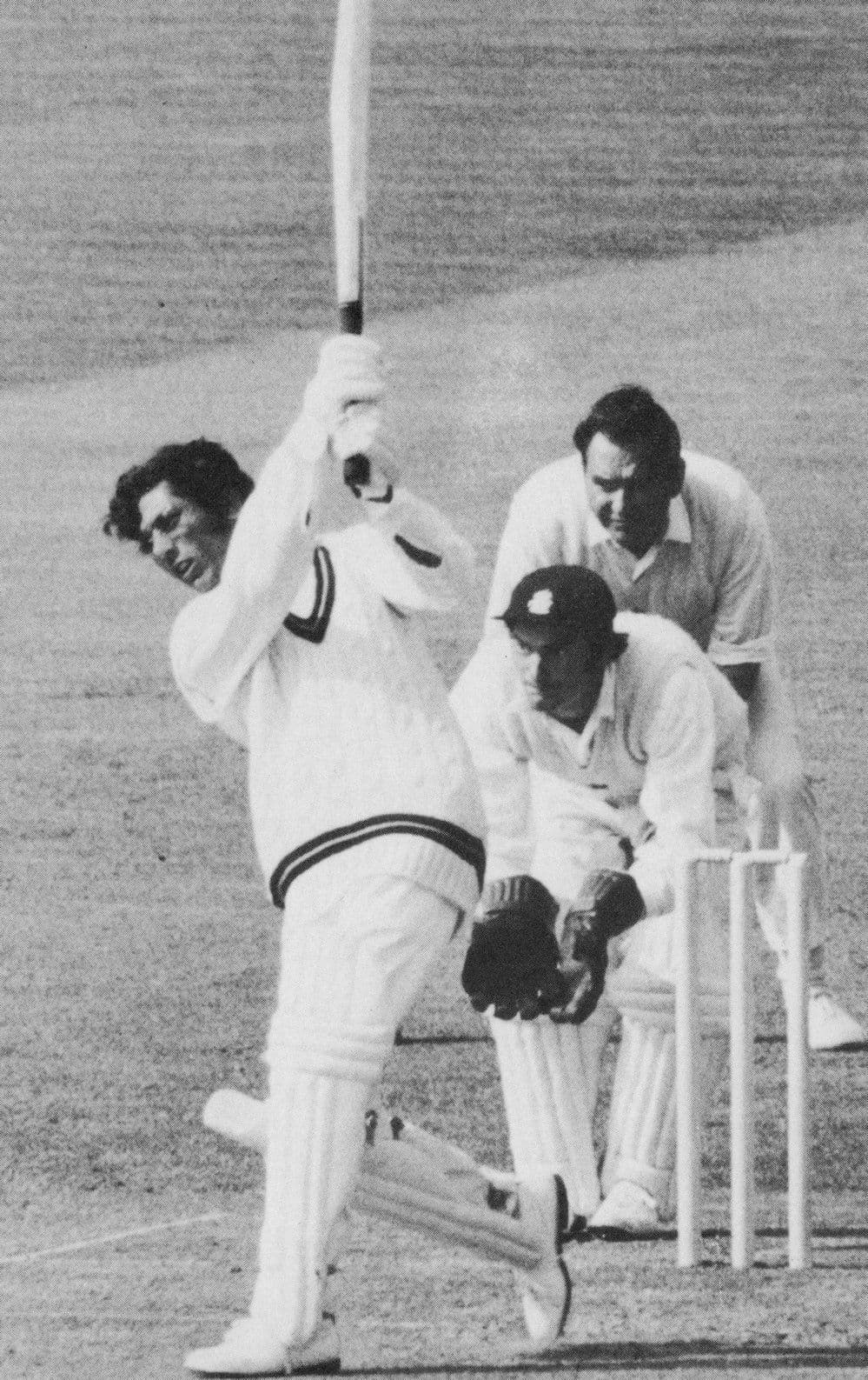 Zaheer Abbas Pakistan Legend Cricket International Rare Photo Postcard