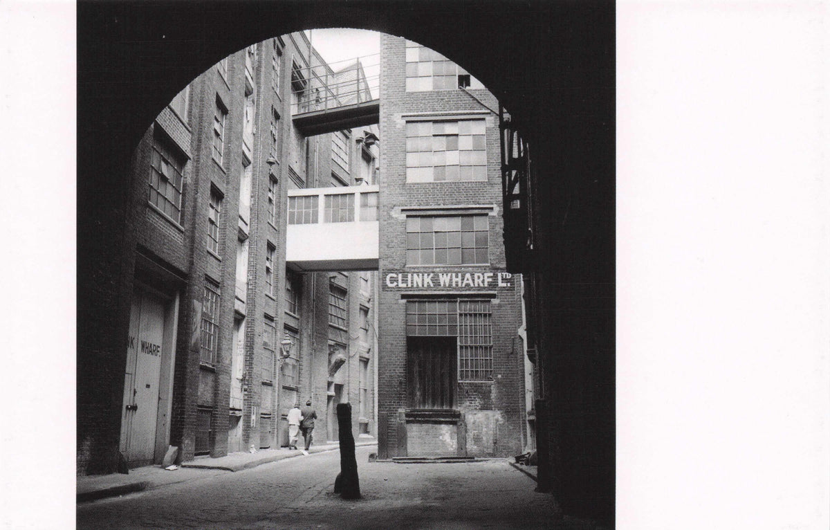 Lovers At Clink Wharf Ltd Old St Marys Overy's Dock London Award Photo Postcard