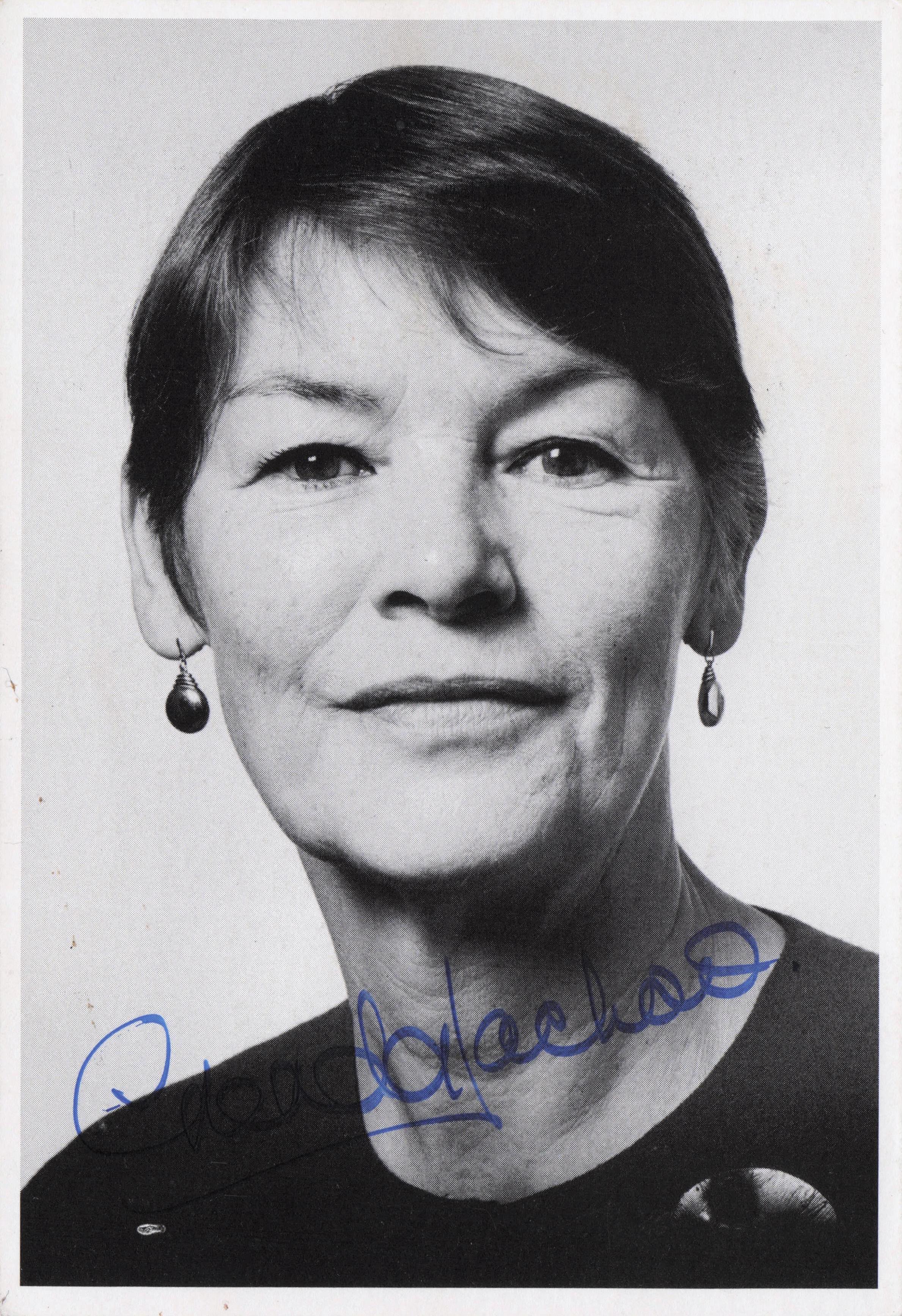 Glenda Jackson Vintage Hand Signed Photo